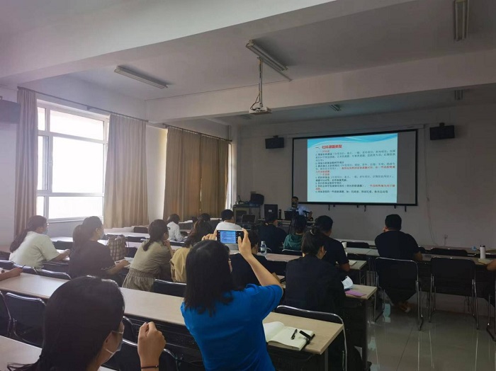 招就处讲座2.jpg