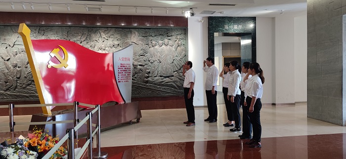 宣誓.jpg 宣誓.jpg